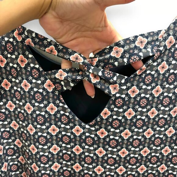 Magnolia Grace Women’s Size XL Multi Color Floral Stretch A-line Dress - Picture 4 of 8